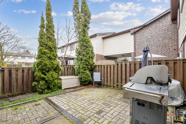 11 Crabtree Lane, Townhouse with 3 bedrooms, 3 bathrooms and 2 parking in Ajax ON | Image 24