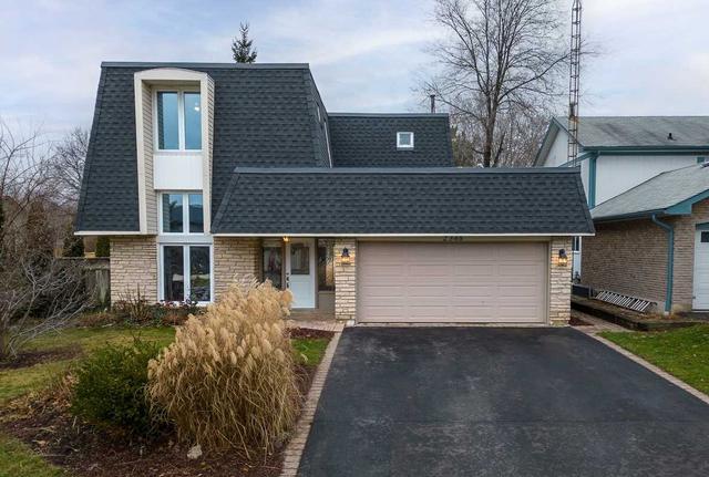 2368 Cavendish Dr, House detached with 4 bedrooms, 3 bathrooms and 4 parking in Burlington ON | Image 1