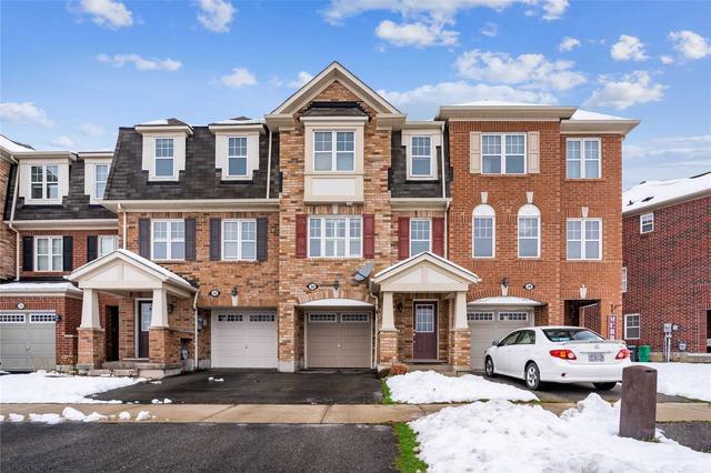 30 Commuter Dr, House attached with 3 bedrooms, 4 bathrooms and 3 parking in Brampton ON | Image 1