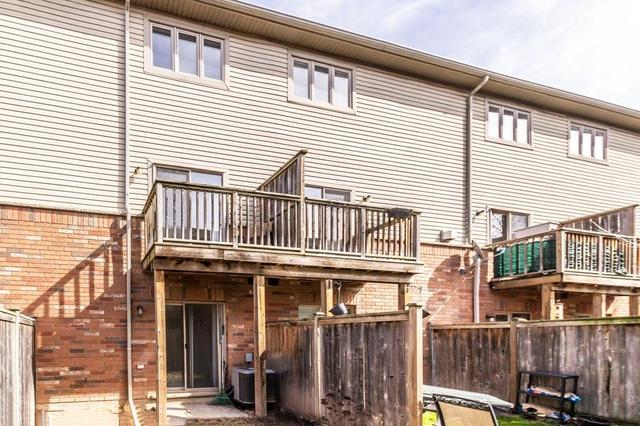 692 Summers Common, House attached with 2 bedrooms, 1 bathrooms and 1 parking in Burlington ON | Image 24
