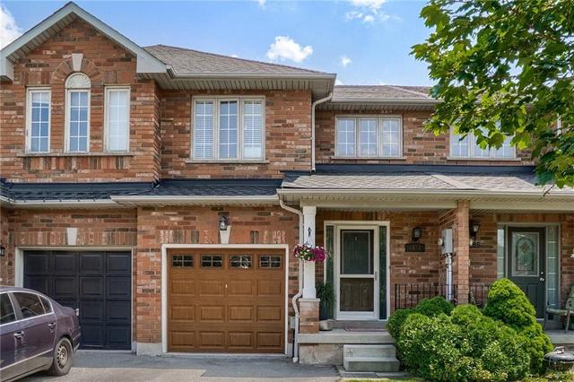 4487 Virtue Court, House attached with 3 bedrooms, 2 bathrooms and 1 parking in Burlington ON | Image 1