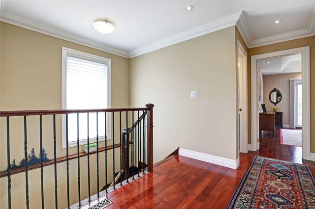 80 Denvale Rd, House detached with 4 bedrooms, 4 bathrooms and 5 parking in Toronto ON | Image 9