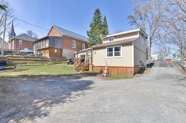 105 St Lawrence St W, House detached with 4 bedrooms, 2 bathrooms and 2 parking in Centre Hastings ON | Image 21