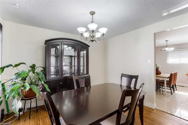 19 Horne Dr, House detached with 3 bedrooms, 3 bathrooms and 5 parking in Brampton ON | Image 30