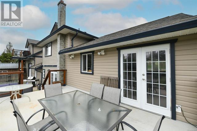 6554 Mystery Beach Rd, House detached with 3 bedrooms, 4 bathrooms and 10 parking in Comox Valley A BC | Image 16