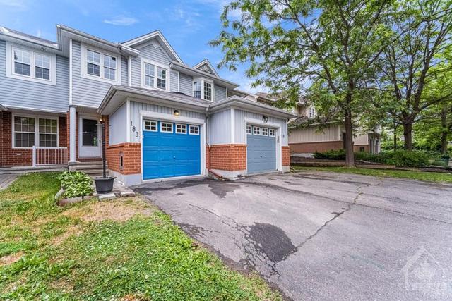 183 Kinross Private, Townhouse with 2 bedrooms, 2 bathrooms and 2 parking in Ottawa ON | Image 2