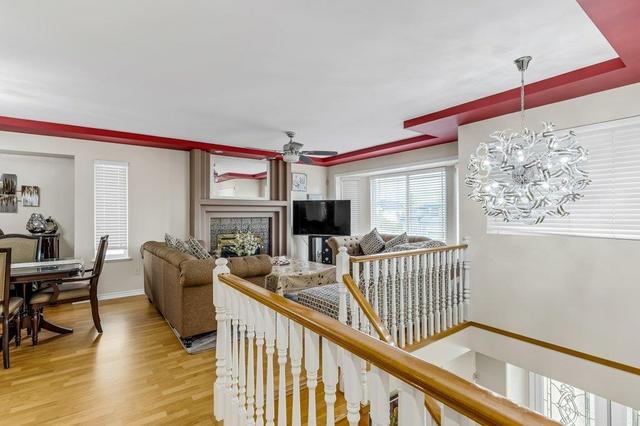 1233 Salter Street, House detached with 7 bedrooms, 4 bathrooms and null parking in New Westminster BC | Image 7
