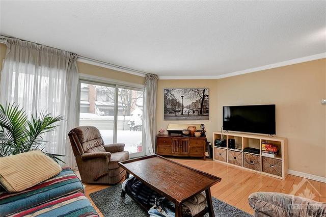 42 - 110 Havelock Street, Townhouse with 3 bedrooms, 3 bathrooms and 1 parking in Ottawa ON | Image 10
