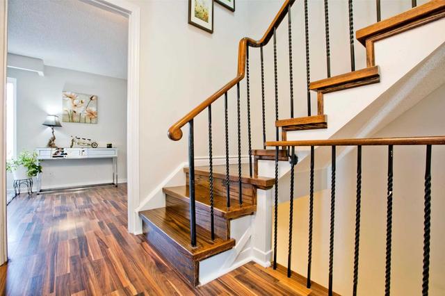 1 Thimble Berry Way, Townhouse with 3 bedrooms, 3 bathrooms and 2 parking in Toronto ON | Image 9