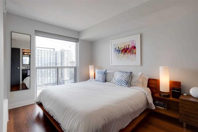 2308 - 80 Western Battery Rd, Condo with 2 bedrooms, 2 bathrooms and 1 parking in Toronto ON | Image 4
