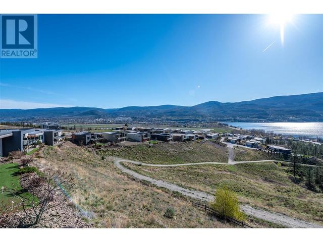 132 Skaha Hills Drive, House detached with 3 bedrooms, 2 bathrooms and 2 parking in Penticton 1 BC | Image 28