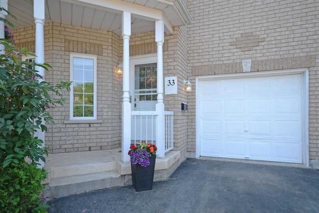 33 Titan Dr, House semidetached with 4 bedrooms, 3 bathrooms and 2 parking in Hamilton ON | Image 12