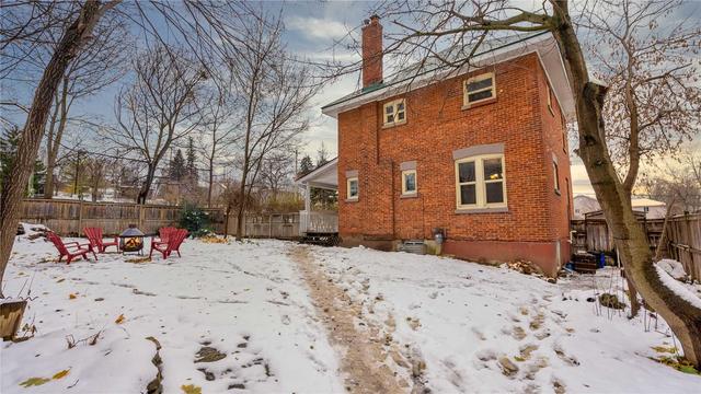 24 Penetang St, House detached with 3 bedrooms, 2 bathrooms and 4 parking in Barrie ON | Image 31