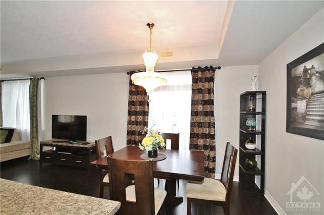 3785 Canyon Walk Drive, House attached with 2 bedrooms, 2 bathrooms and 1 parking in Ottawa ON | Image 16