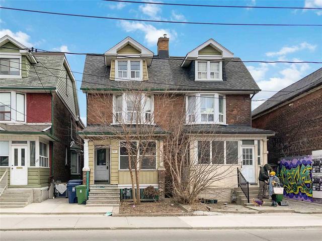 625 Bathurst St, House semidetached with 5 bedrooms, 3 bathrooms and 0 parking in Toronto ON | Image 1