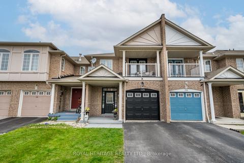 128 Angier Cres, House attached with 3 bedrooms, 3 bathrooms and 3 parking in Ajax ON | Card Image