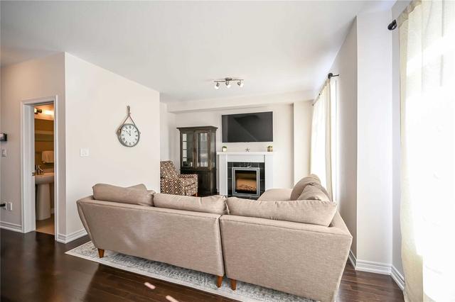 10 - 215 Dundas St E, Townhouse with 3 bedrooms, 3 bathrooms and 4 parking in Hamilton ON | Image 13