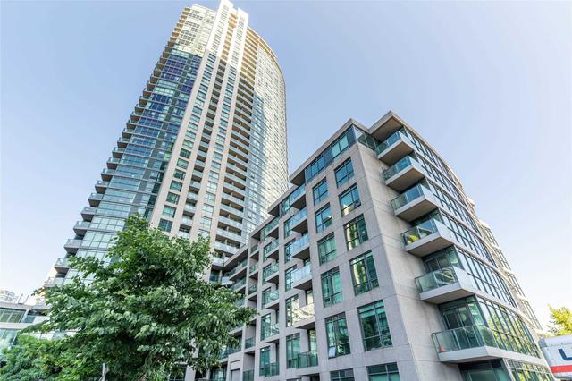 1010 - 215 Fort York Blvd, Condo with 2 bedrooms, 2 bathrooms and 1 parking in Toronto ON | Image 11