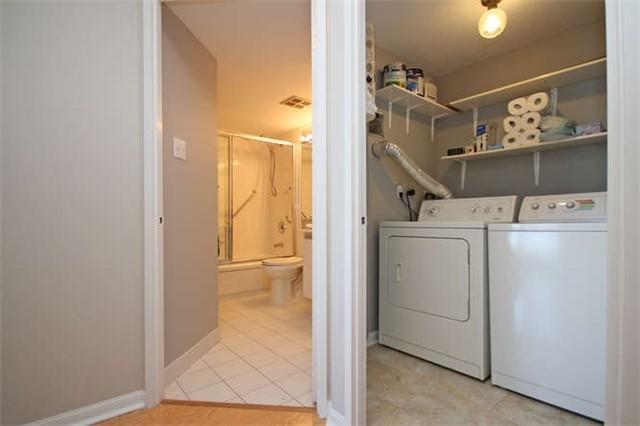 405 - 12 Laurelcrest St, Condo with 2 bedrooms, 1 bathrooms and 1 parking in Brampton ON | Image 13