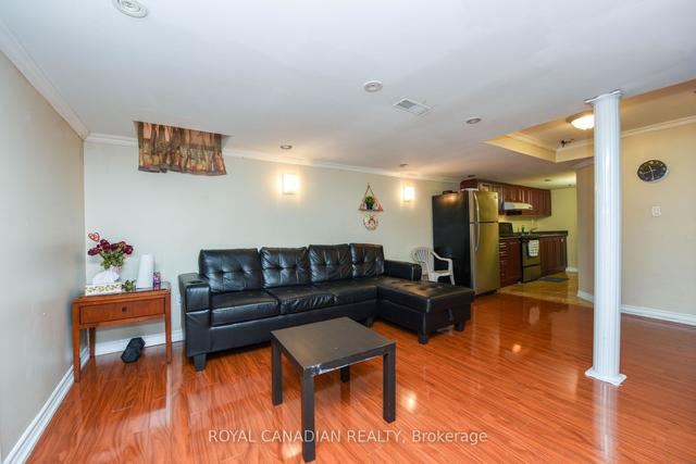 1230 Prestonwood Cres, House semidetached with 3 bedrooms, 4 bathrooms and 4 parking in Mississauga ON | Image 21
