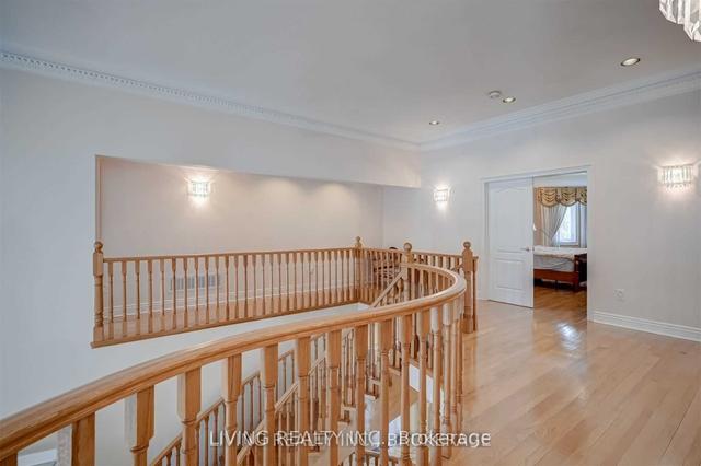 31 Noble St, House detached with 4 bedrooms, 7 bathrooms and 12 parking in Markham ON | Image 11