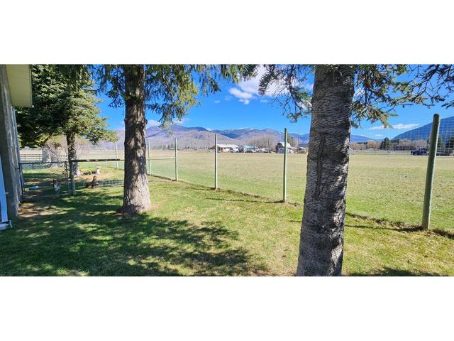 1480 Carson Road, House detached with 3 bedrooms, 3 bathrooms and null parking in Kootenay Boundary D BC | Image 41