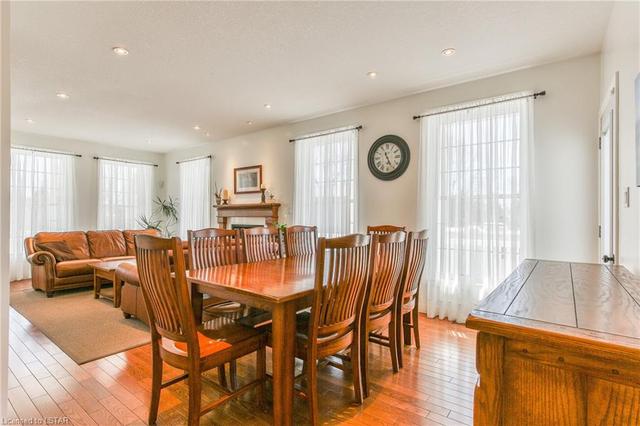 400 John Street S, House detached with 5 bedrooms, 4 bathrooms and null parking in Aylmer ON | Image 7