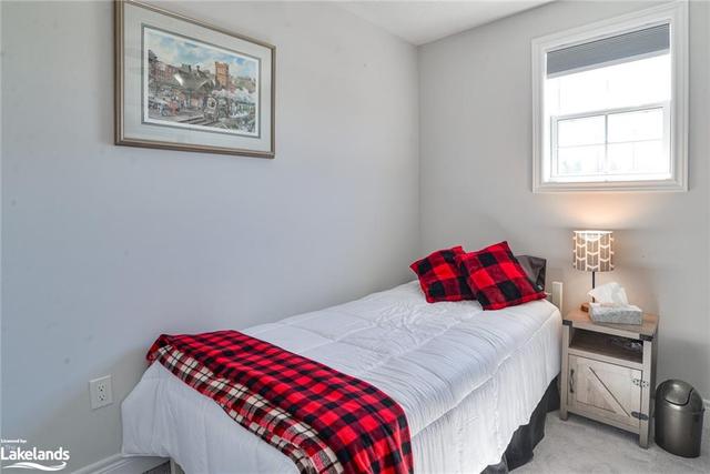 320 Pine Street, House detached with 3 bedrooms, 2 bathrooms and 6 parking in Gravenhurst ON | Image 17