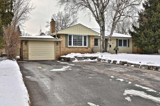 862 Condor Dr, House detached with 5 bedrooms, 2 bathrooms and 5 parking in Burlington ON | Image 1