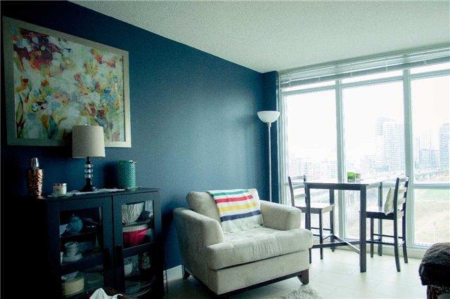 1002 - 11 Brunel Crt, Condo with 1 bedrooms, 1 bathrooms and 1 parking in Toronto ON | Image 4