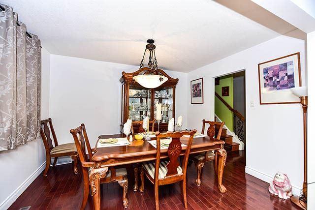 11 Fireside Dr, House detached with 3 bedrooms, 5 bathrooms and 3 parking in Toronto ON | Image 6