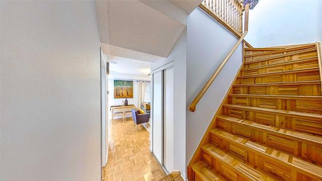 33 - 200 Mclevin Ave, Townhouse with 2 bedrooms, 1 bathrooms and 1 parking in Toronto ON | Image 4