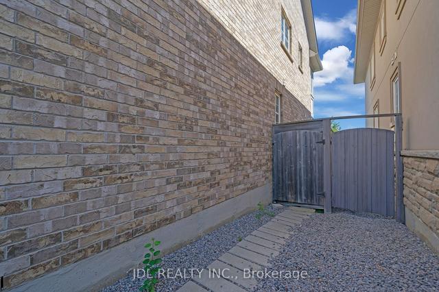617 Via Romano Blvd E, House detached with 4 bedrooms, 4 bathrooms and 4 parking in Vaughan ON | Image 24