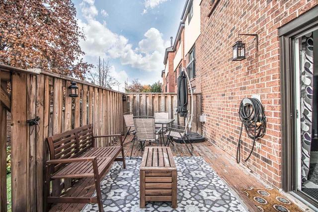 15 Peach Tree Path, Townhouse with 3 bedrooms, 3 bathrooms and 2 parking in Toronto ON | Image 13
