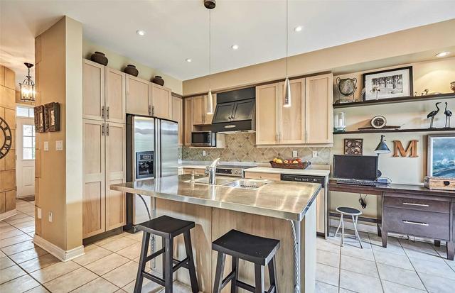 39 Queen Isabella Cres, House detached with 4 bedrooms, 3 bathrooms and 6 parking in Vaughan ON | Image 19