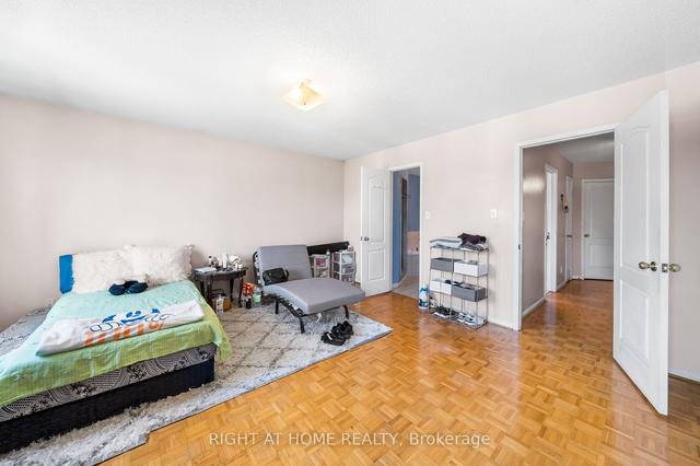 471b Northcliffe Blvd, House semidetached with 3 bedrooms, 3 bathrooms and 3 parking in Toronto ON | Image 24