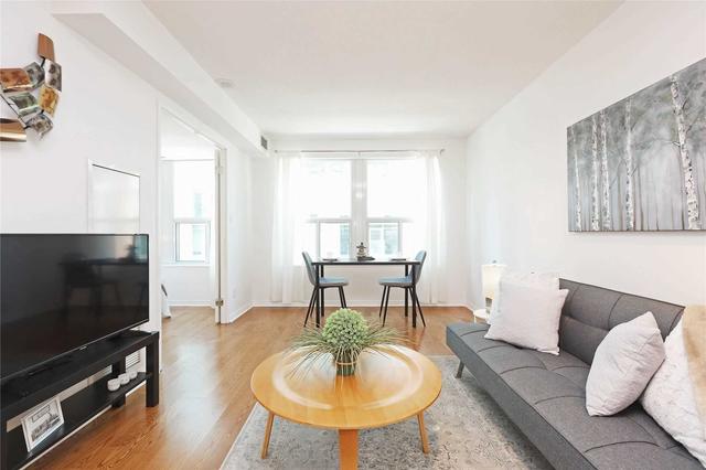 812 - 230 King St E, Condo with 1 bedrooms, 1 bathrooms and 1 parking in Toronto ON | Image 5
