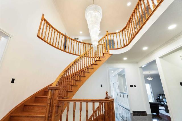 5 Estateview Circ, House detached with 4 bedrooms, 4 bathrooms and 15 parking in Brampton ON | Image 8
