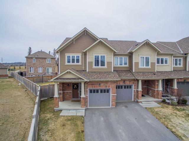 120 Iribelle Ave, House attached with 3 bedrooms, 3 bathrooms and 2 parking in Oshawa ON | Image 1