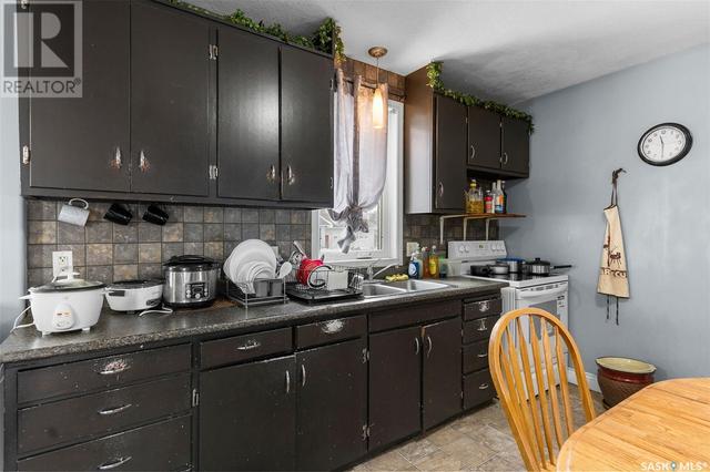 508 4th Avenue E, House detached with 4 bedrooms, 1 bathrooms and null parking in Watrous SK | Image 14
