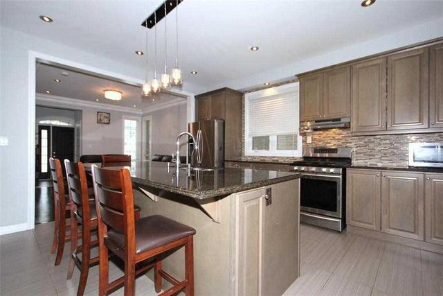 277 Sixteen Mile Dr, House detached with 4 bedrooms, 3 bathrooms and 2 parking in Oakville ON | Image 4
