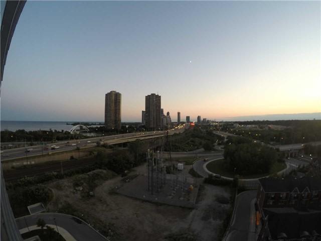 1007 - 105 The Queensway Ave, Condo with 1 bedrooms, 1 bathrooms and 1 parking in Toronto ON | Image 8