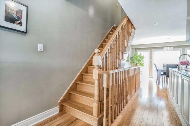 957 The Queensway, House attached with 4 bedrooms, 3 bathrooms and 2 parking in Toronto ON | Image 13