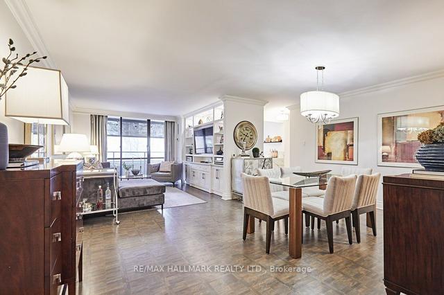 302 - 22 Shallmar Blvd, Condo with 2 bedrooms, 2 bathrooms and 1 parking in Toronto ON | Image 26
