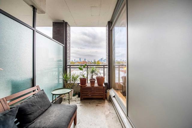 415 - 20 Gladstone Ave, Condo with 2 bedrooms, 1 bathrooms and 1 parking in Toronto ON | Image 5
