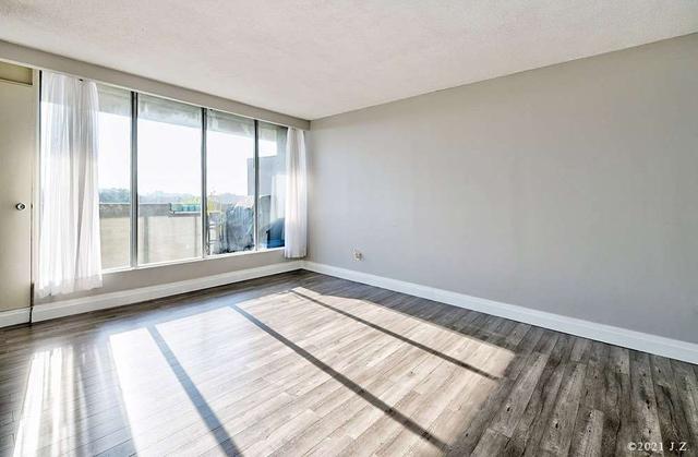 902 - 40 Bay Mills Blvd, Condo with 2 bedrooms, 1 bathrooms and 1 parking in Toronto ON | Image 10