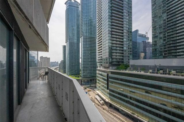 1202 - 100 Harbour St, Condo with 2 bedrooms, 2 bathrooms and 0 parking in Toronto ON | Image 18