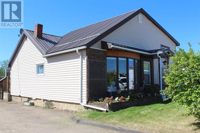 311 5th Avenue Se, House detached with 4 bedrooms, 2 bathrooms and 4 parking in Manning AB | Image 35