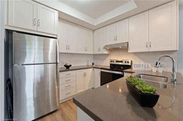 501 - 30 Hamilton St S, Condo with 1 bedrooms, 1 bathrooms and 1 parking in Hamilton ON | Image 3