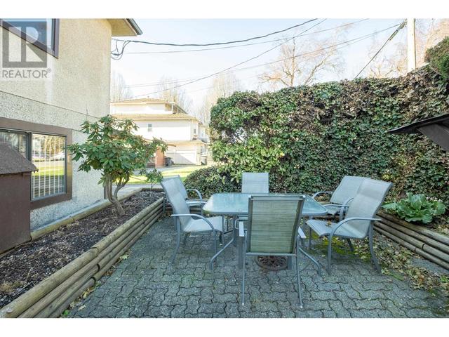 32 E 17th Avenue, House detached with 7 bedrooms, 6 bathrooms and 5 parking in Vancouver BC | Image 39